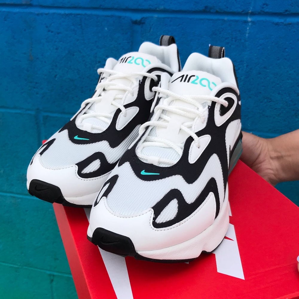New Nike Air Max 200 Black and White and Teal - Picture 3 of 7